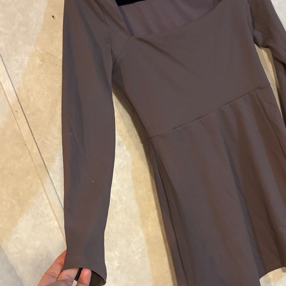 Elegant Long Sleeve Dress in Chocolate Brown - Picture 5 of 12